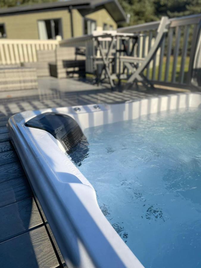Gleneagles Lodge With Hot Tub York Ngoại thất bức ảnh